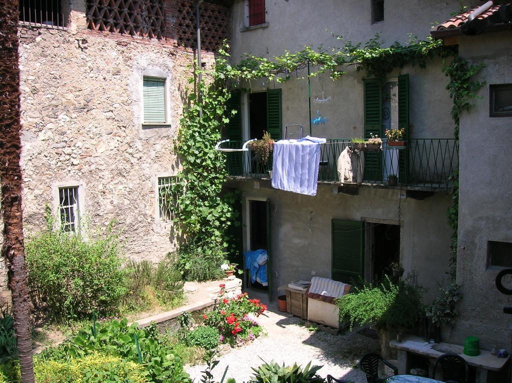 B&B Leon D'Oro Pusiano Δωμάτιο φωτογραφία