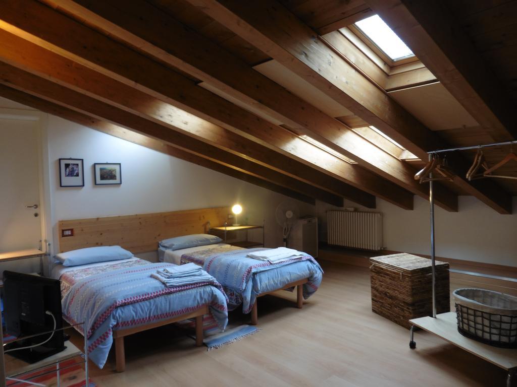 B&B Leon D'Oro Pusiano Δωμάτιο φωτογραφία