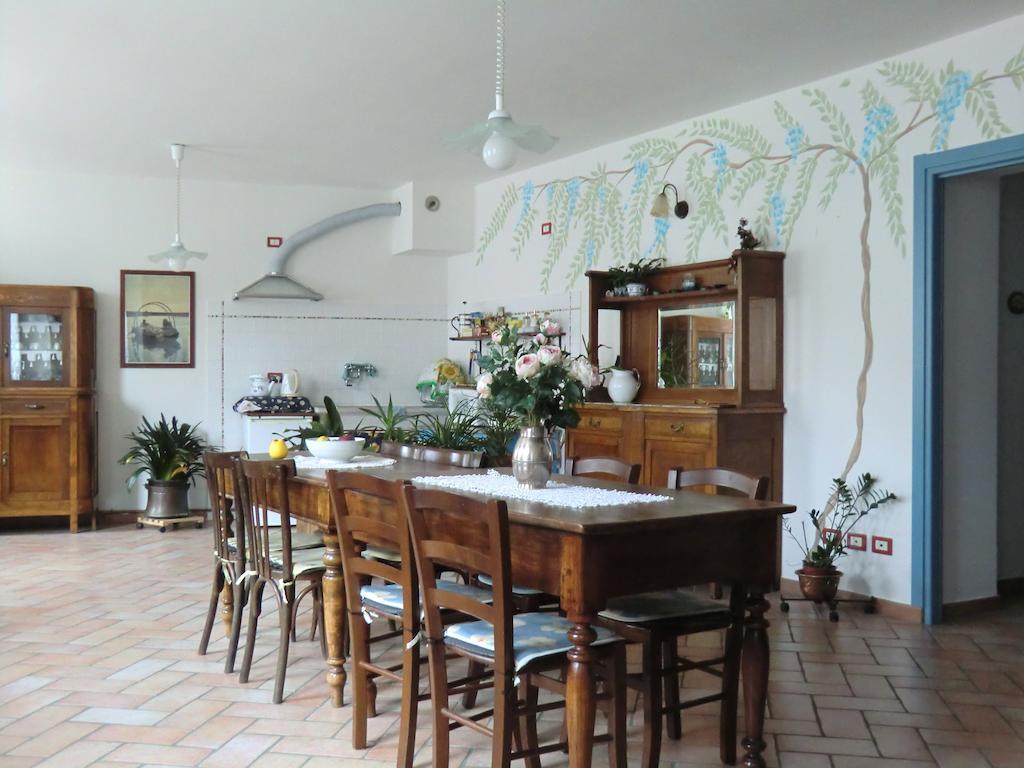 B&B Leon D'Oro Pusiano Δωμάτιο φωτογραφία